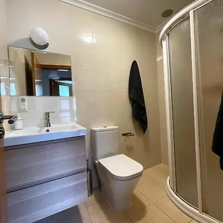 Piso Lomberte شقة أياريث